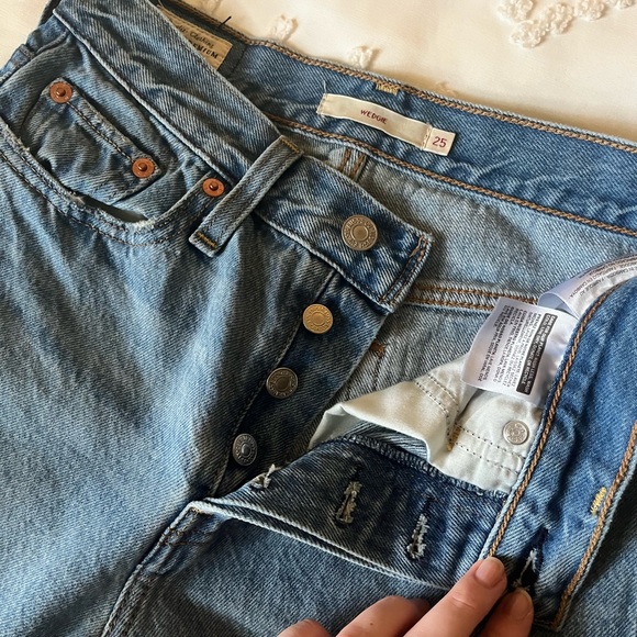 VINTAGE Levi’s Wedgie Jeans - Picture 5 of 11